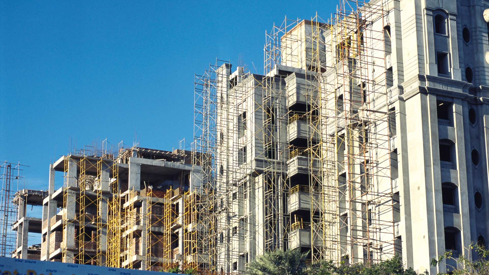 Parole al vento – Divoratori di suolo