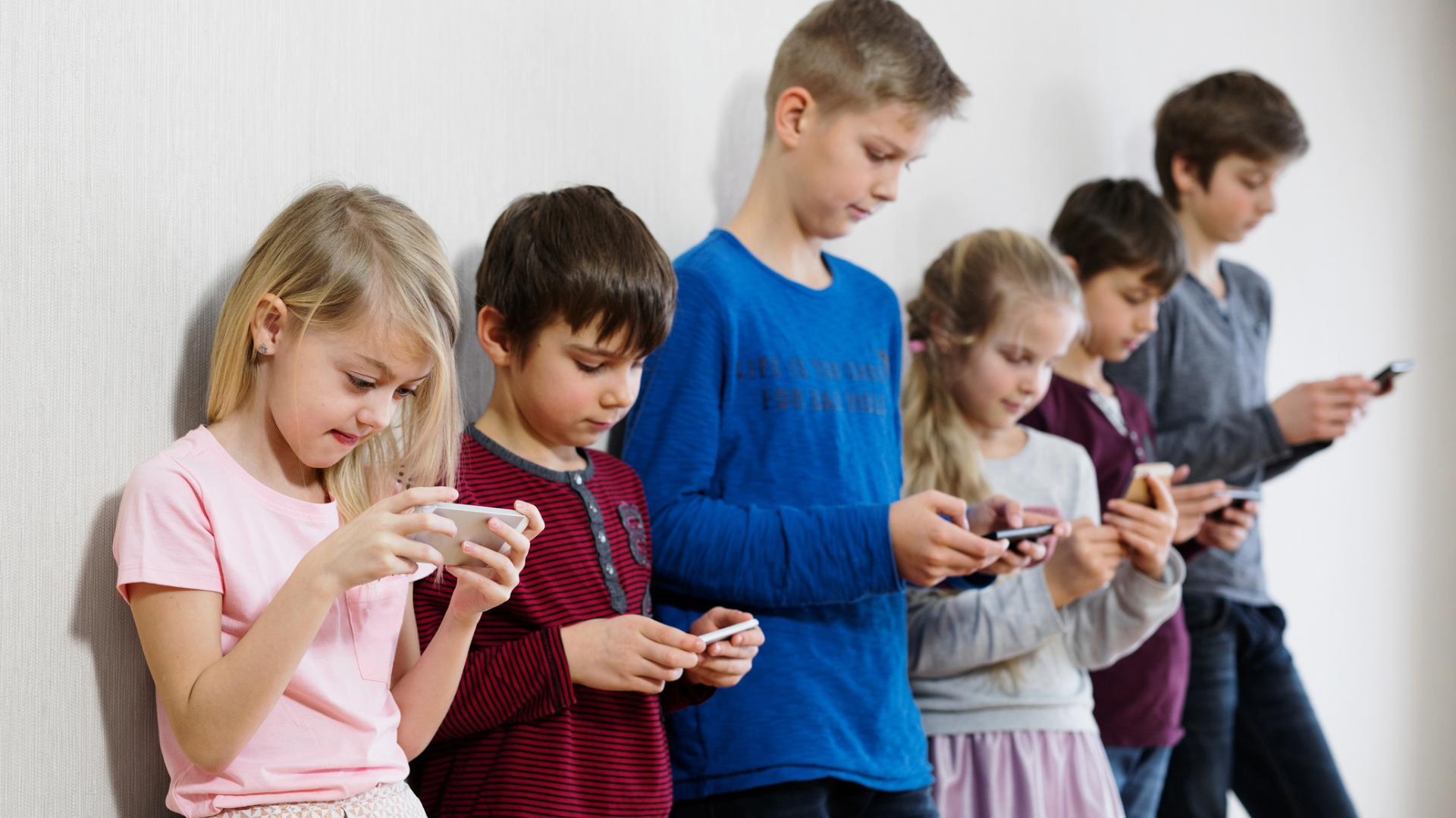 Parole al vento – Social da vietare? Parliamone