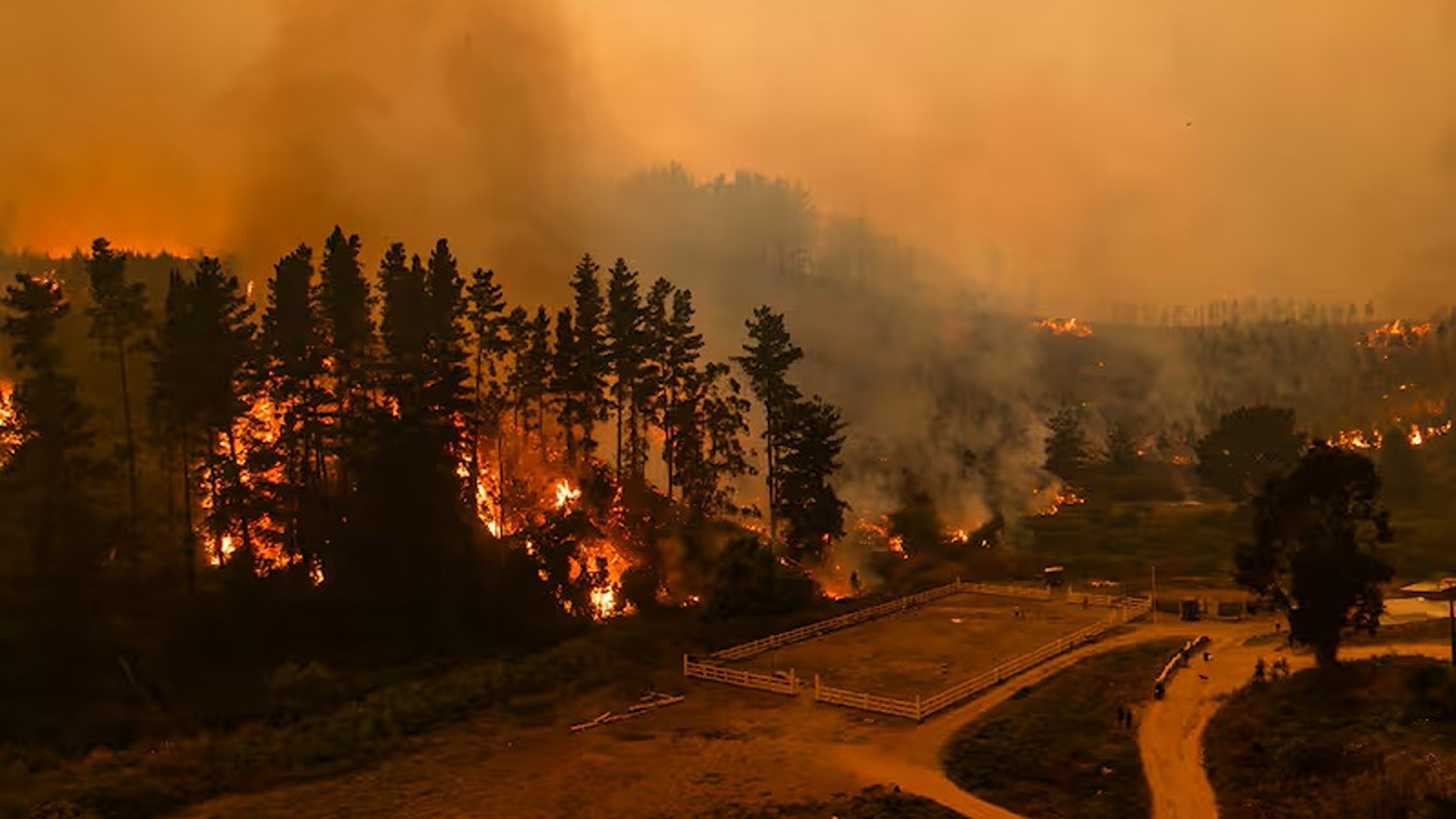 Cile. Aiuti alla popolazione colpita dagli incendi