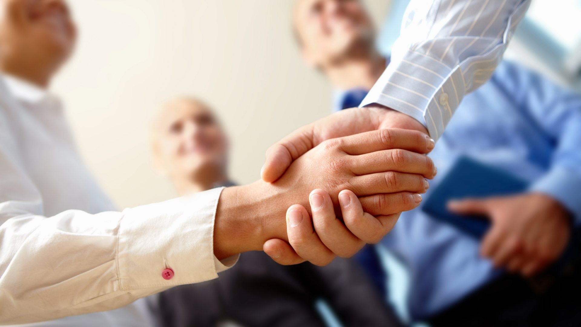 Diamo forma alla speranza: diplomazia classica in crisi