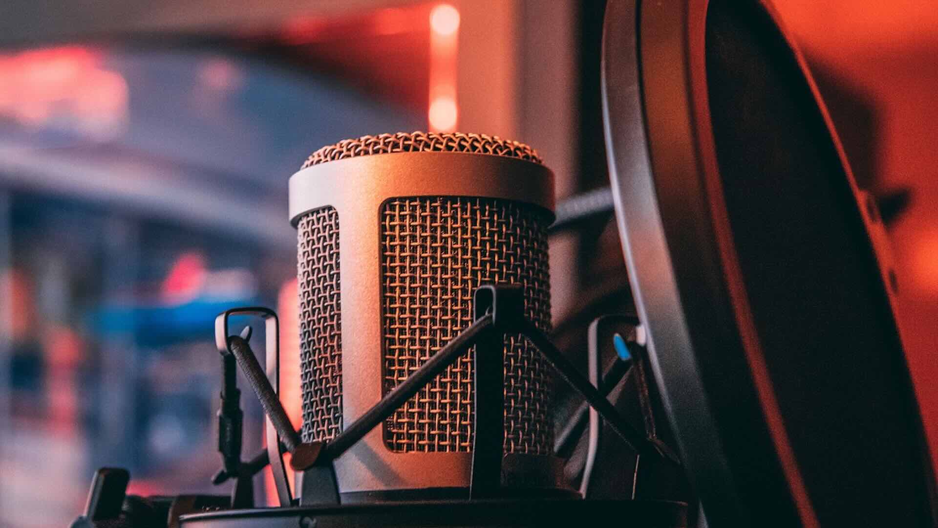 Onde di speranza. Raccontare Dio alla radio