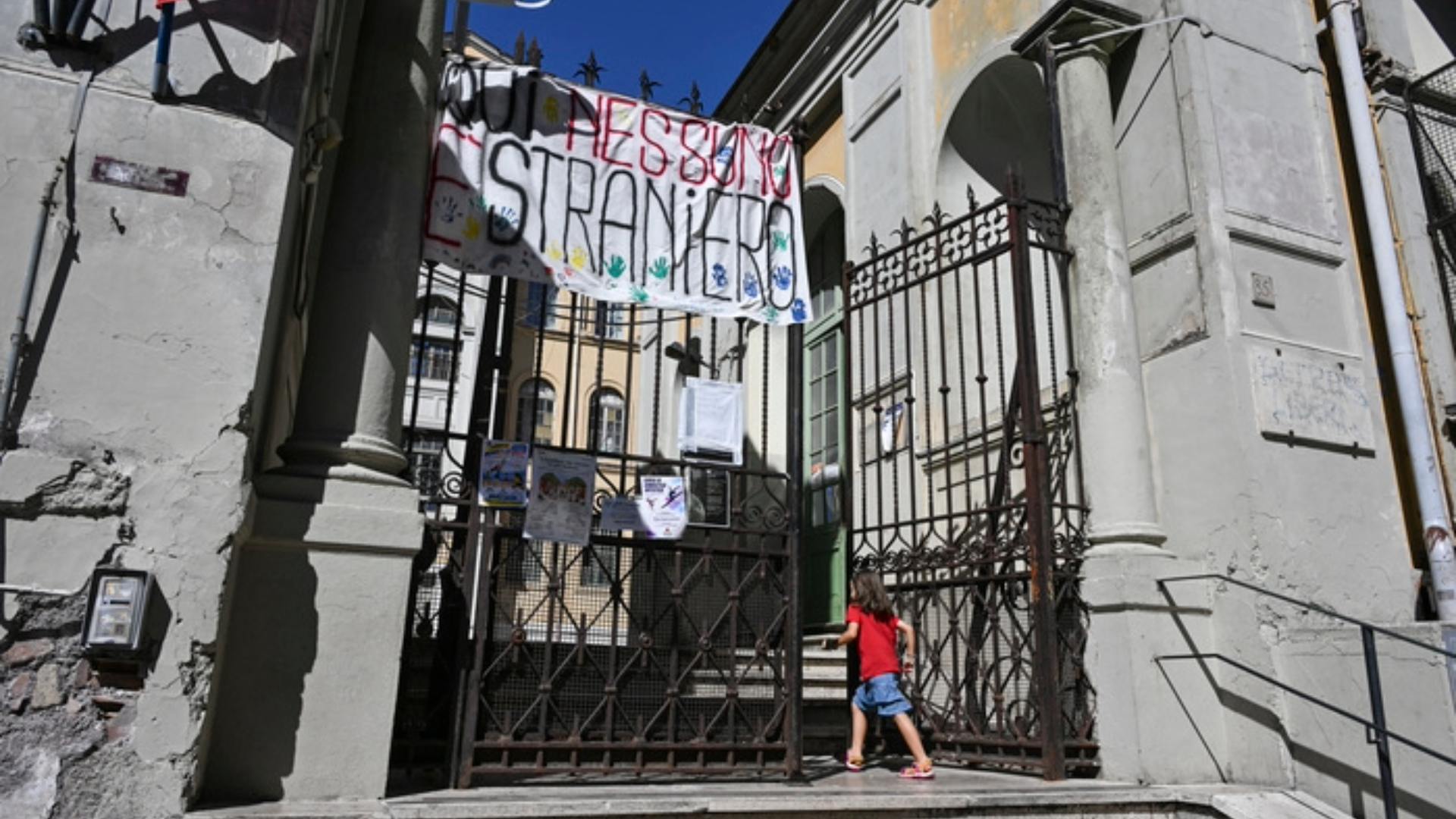 Nessuno è straniero