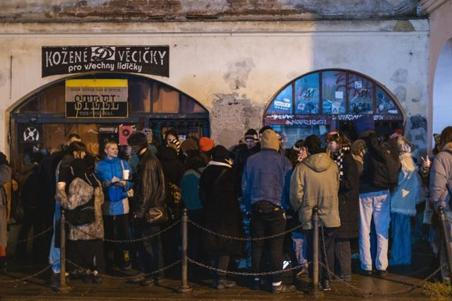 fullmoonzine.cz
