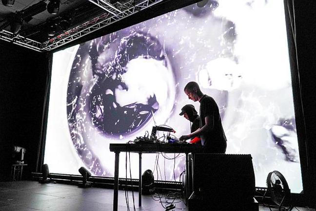 fullmoonzine.cz