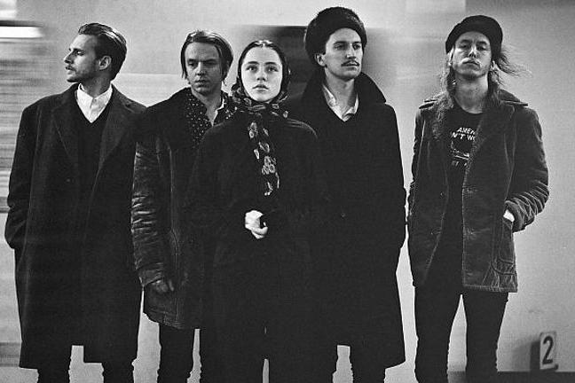 fullmoonzine.cz