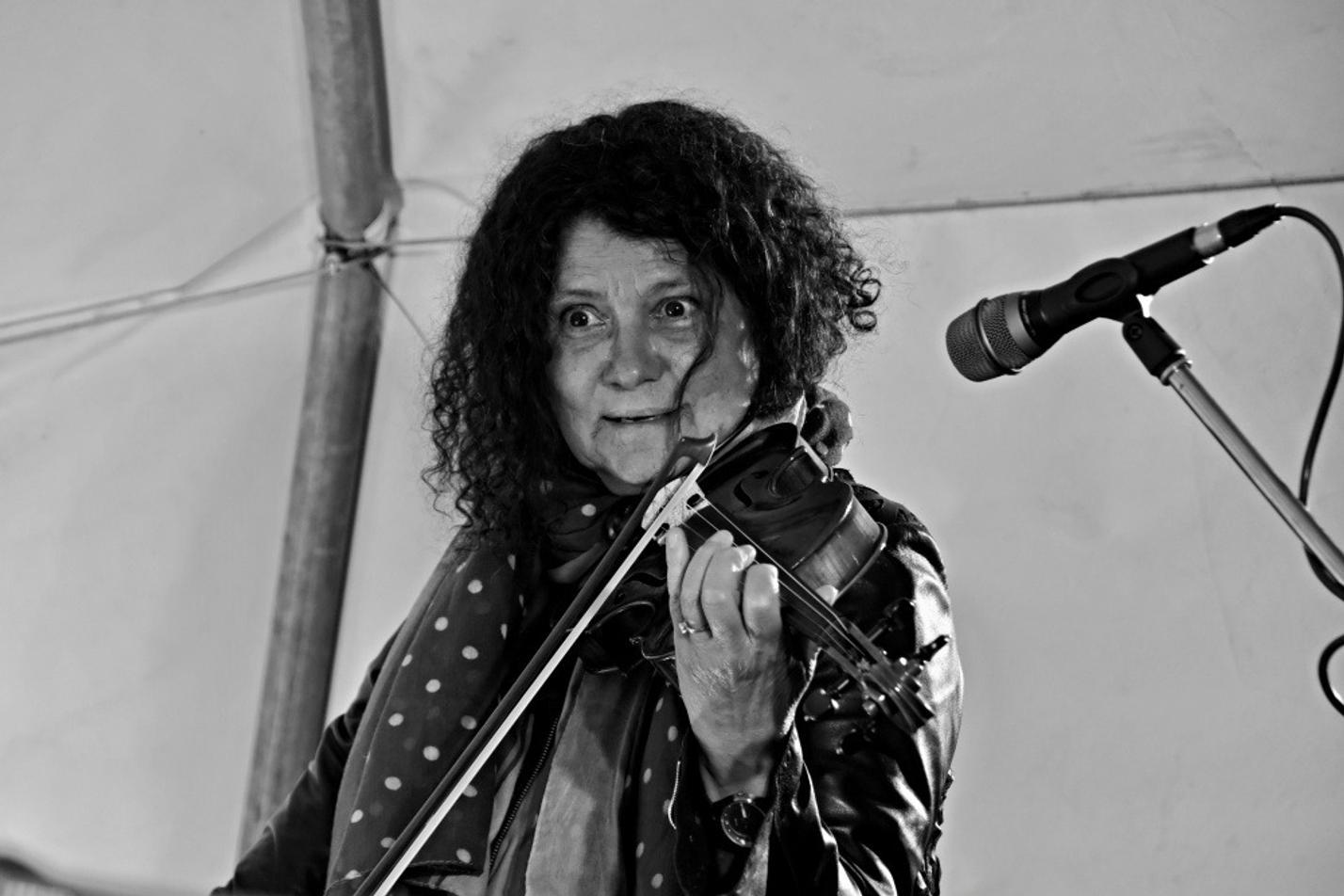 30-Iva Bittová