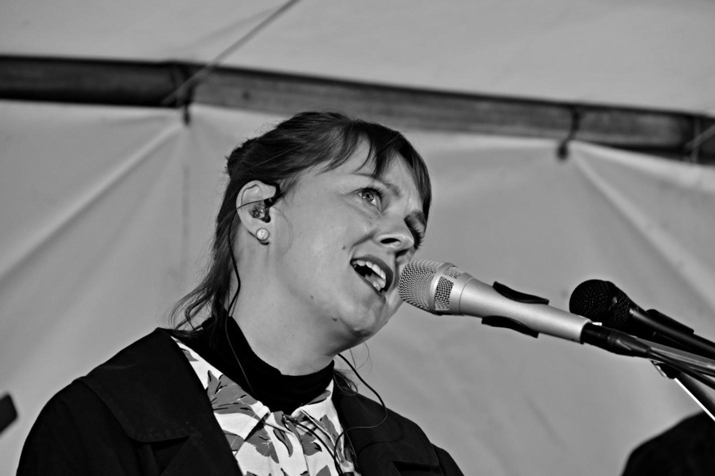 18-Bára Zmeková