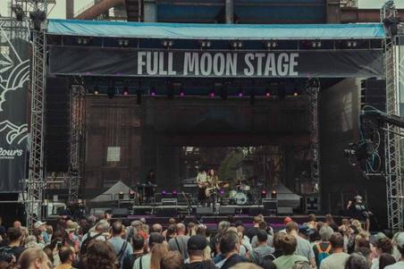 fullmoonzine.cz