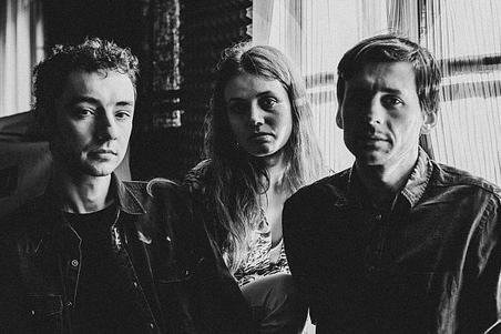 fullmoonzine.cz