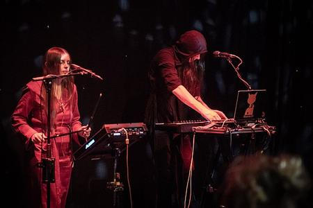 fullmoonzine.cz