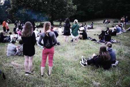 fullmoonzine.cz