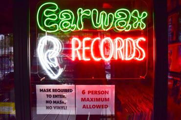 Earwax, Williamsburg 1