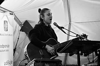 22-Lenka Dusilová