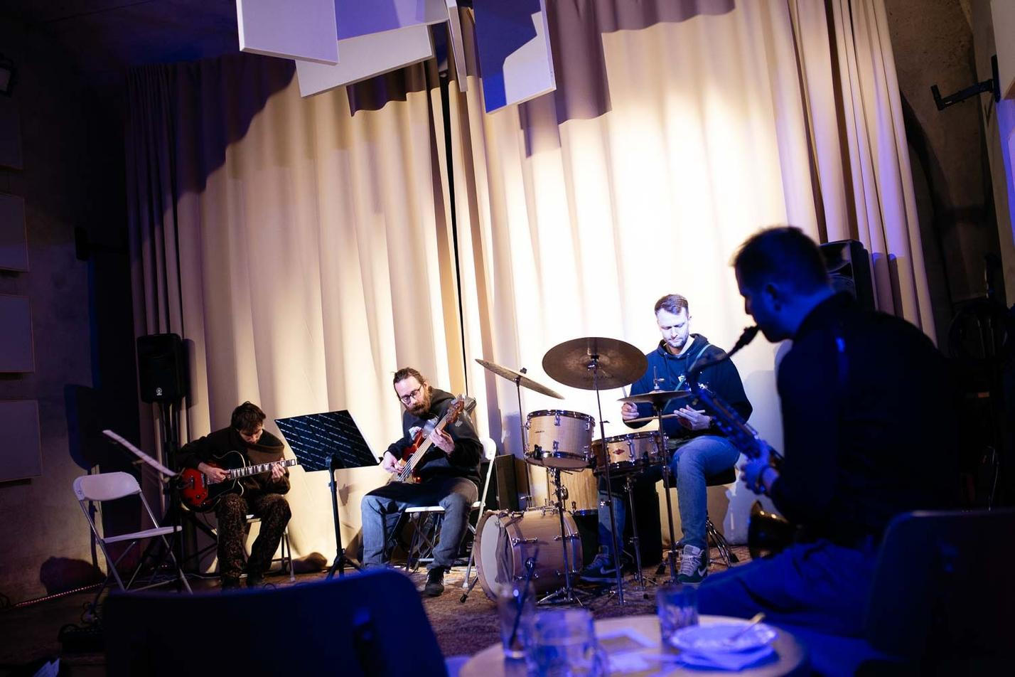 JAM_SESSION