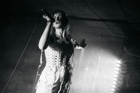 fullmoonzine.cz