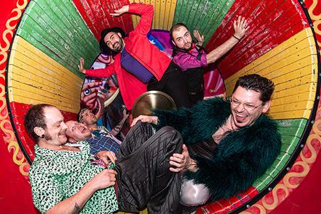 fullmoonzine.cz