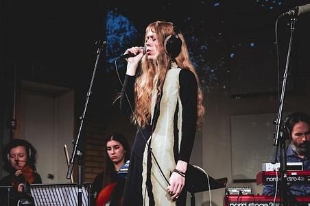 fullmoonzine.cz