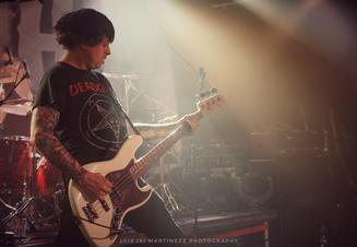 09_MISERY SIGNALS