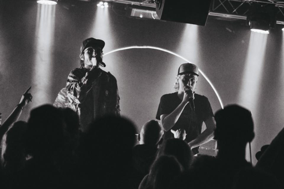 fullmoonzine.cz