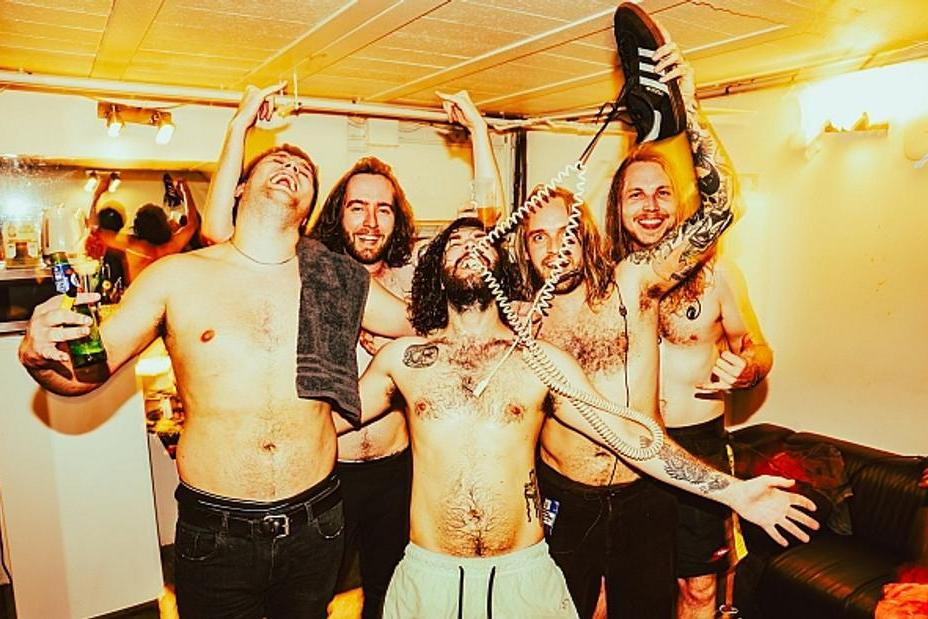 fullmoonzine.cz