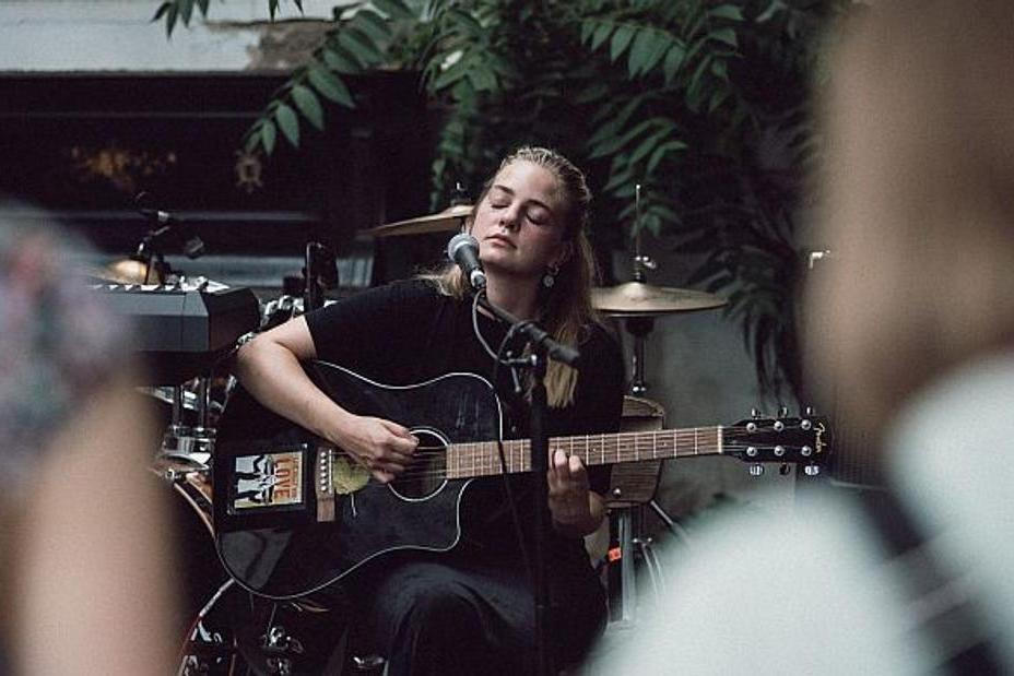fullmoonzine.cz