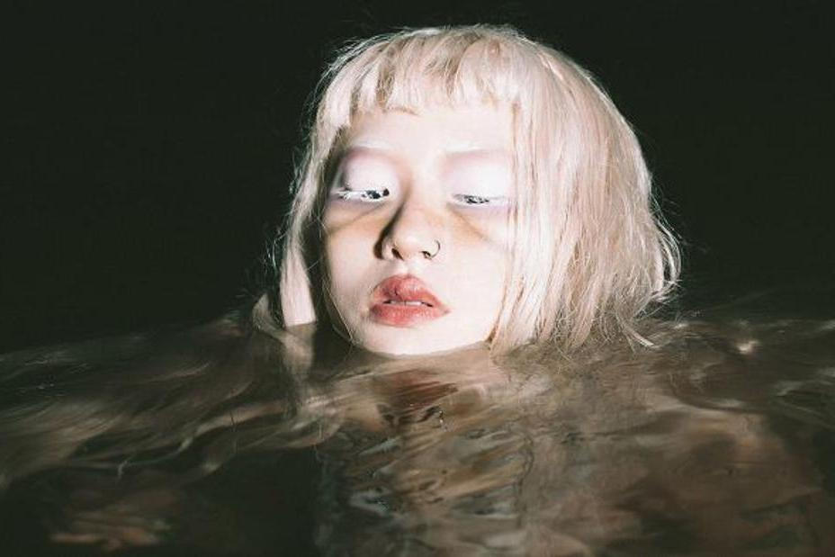 fullmoonzine.cz