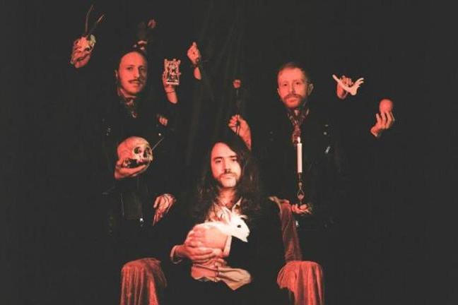 fullmoonzine.cz