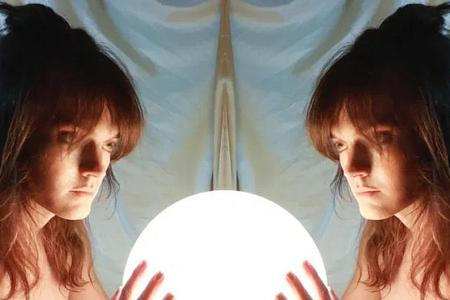 fullmoonzine.cz