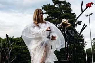 DIE FRÜCHTE: Test Sirén, Veronika Drahotová
