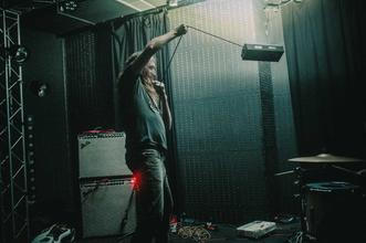 A Place to Bury Strangers_Anet Jursová