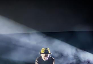 Dean Hurley in DOX+ photo miharumicha