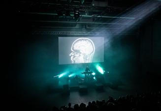 Dean Hurley in DOX+ photo miharumicha