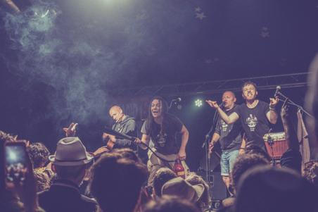 fullmoonzine.cz