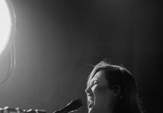 Alice Merton-2