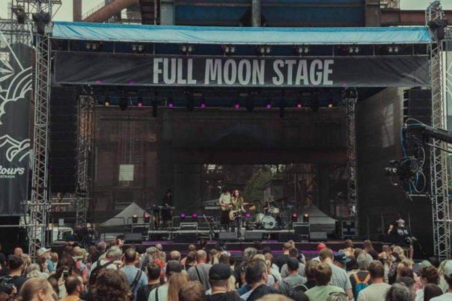 fullmoonzine.cz