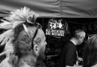 Fans (5) (12)