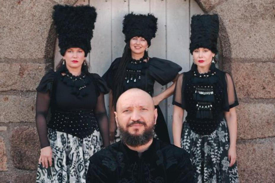 fullmoonzine.cz