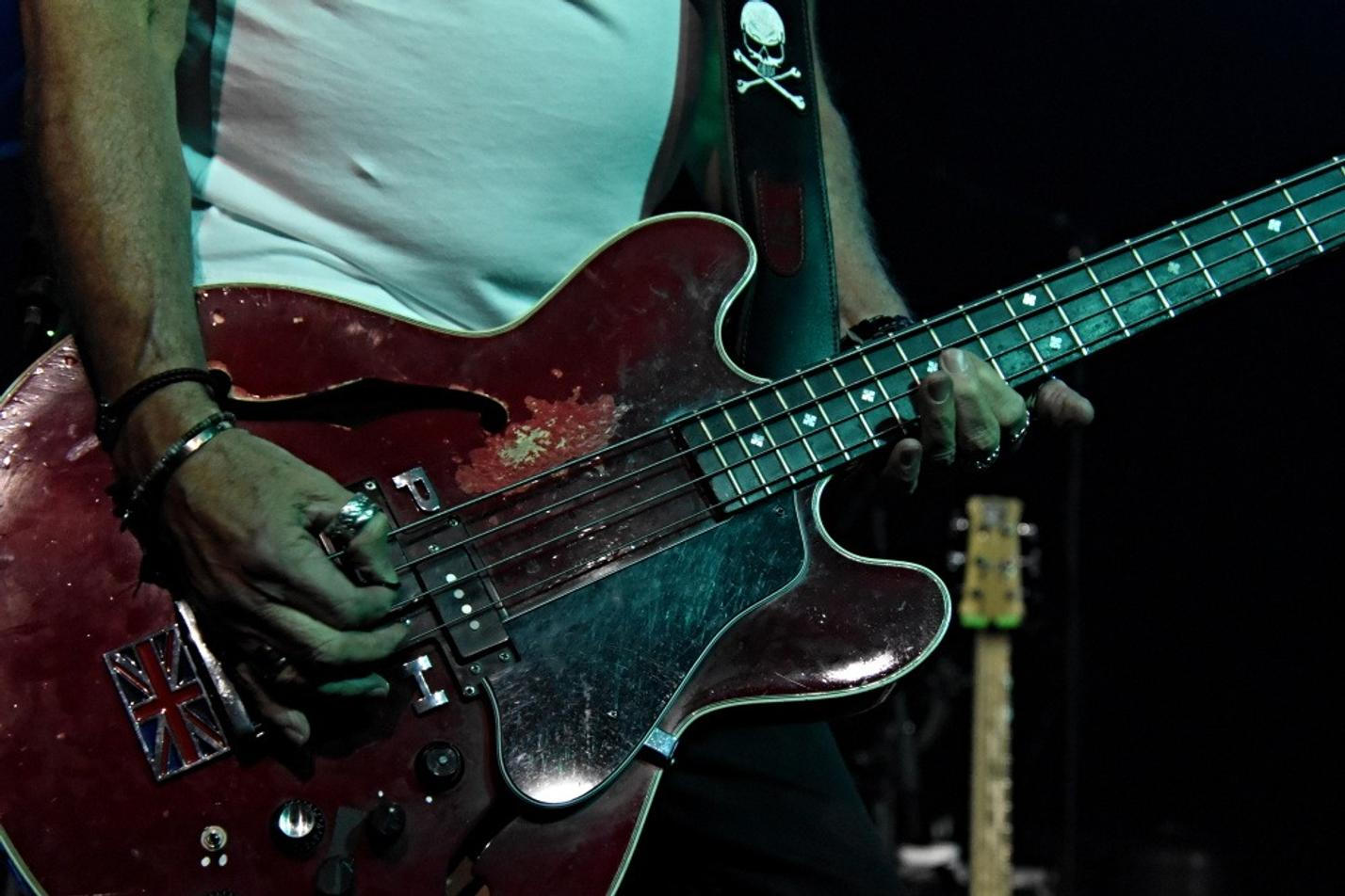 6-Peter Hook & The Light