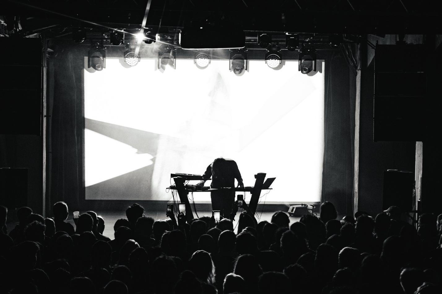Rival Consoles