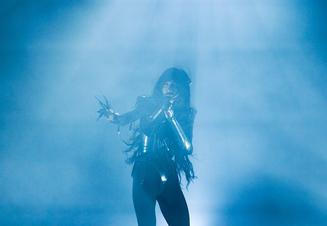 LOREEN_4