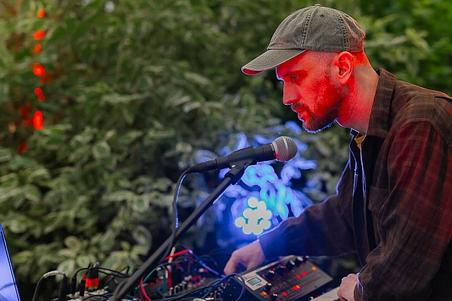 fullmoonzine.cz