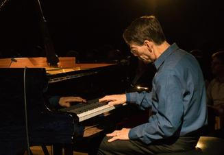 strunypodzimu_fredhersch1