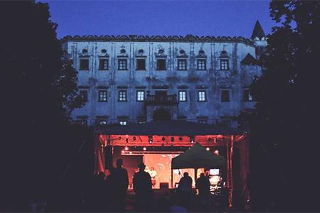 fullmoonzine.cz