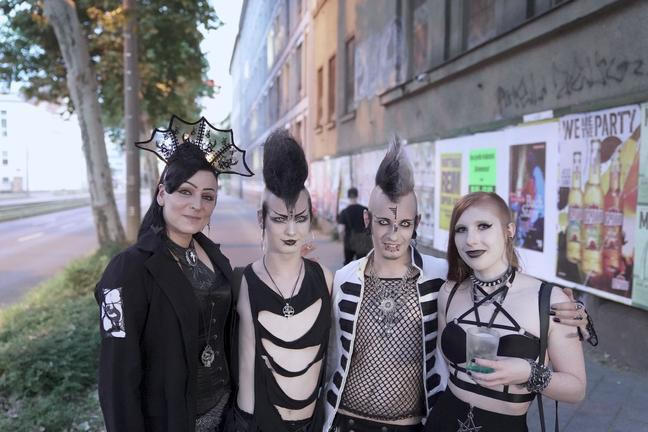 fullmoonzine.cz