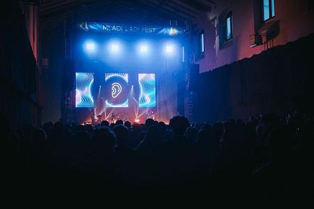 fullmoonzine.cz