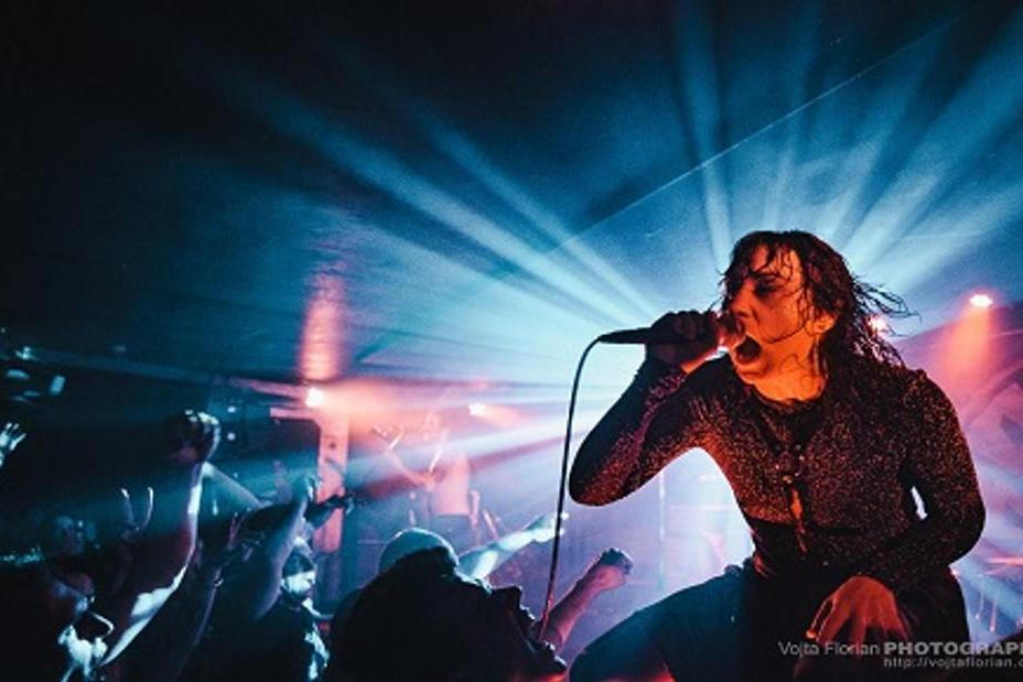 fullmoonzine.cz