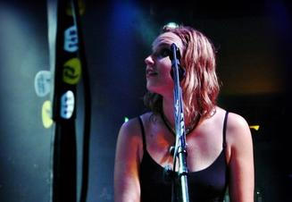 019_halestorm