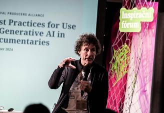 Keynote s Dominicem Lees