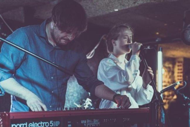 fullmoonzine.cz