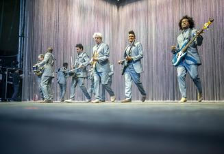 10-InMusic - David Byrne